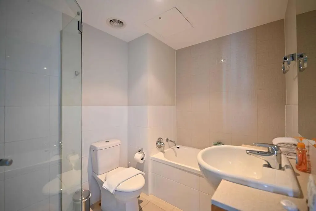 Oceanview Located In The Heart Of Surfers - Self Contained, Privately Managed Apartments Gold Coast